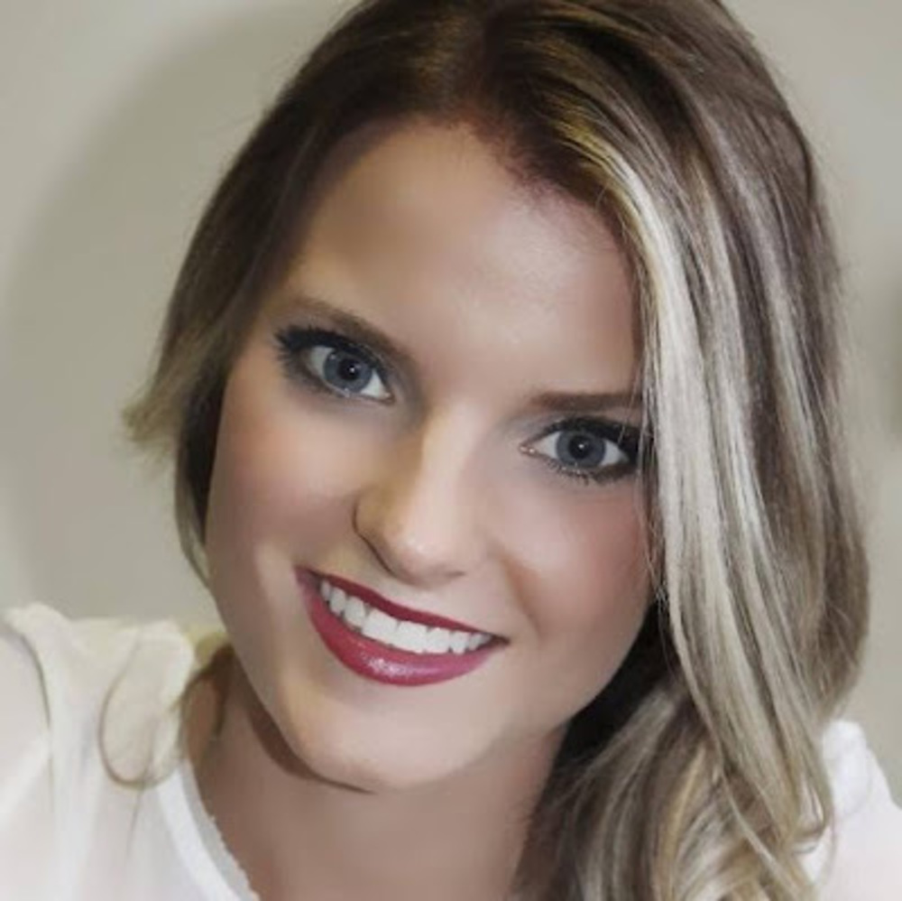 Meet your Posher, Kelly